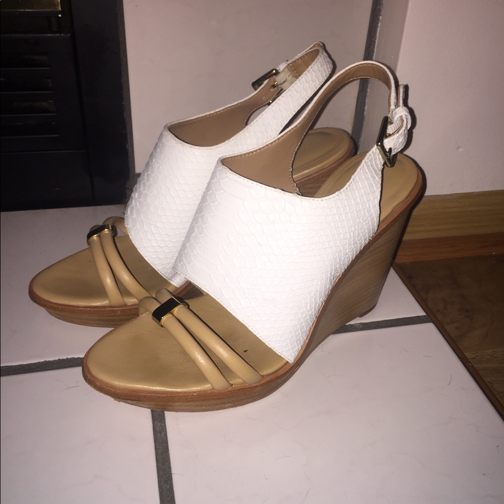 FINAL SALE Calvin Klein Wedge Sandals 👡